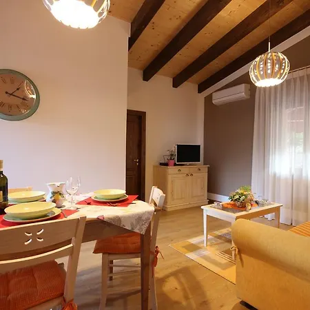 Rosi Aparthotel