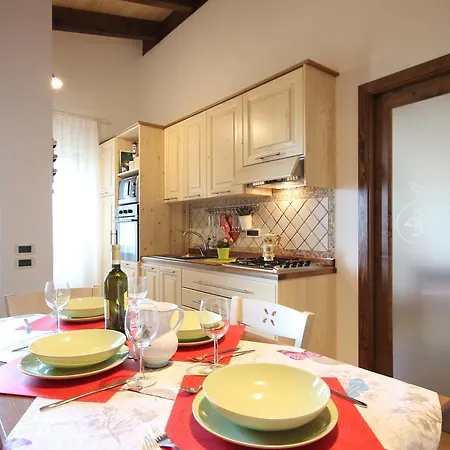 Rosi 4* Laureana Cilento