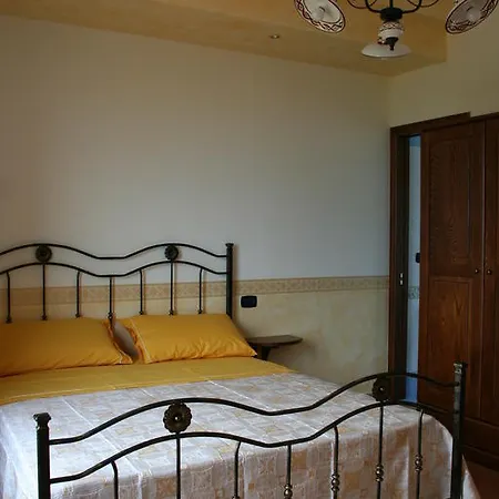 Rosi Laureana Cilento