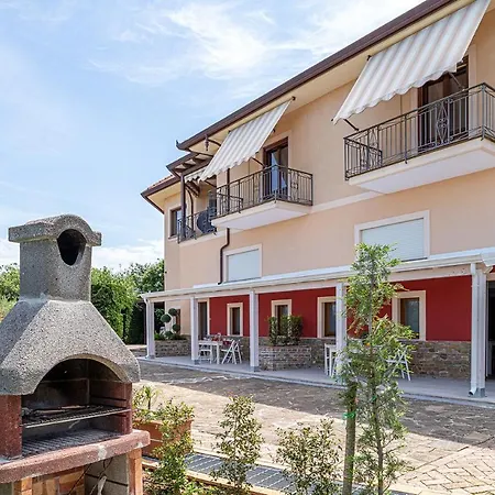 Rosi Aparthotel