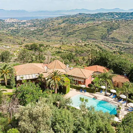 Rosi Aparthotel